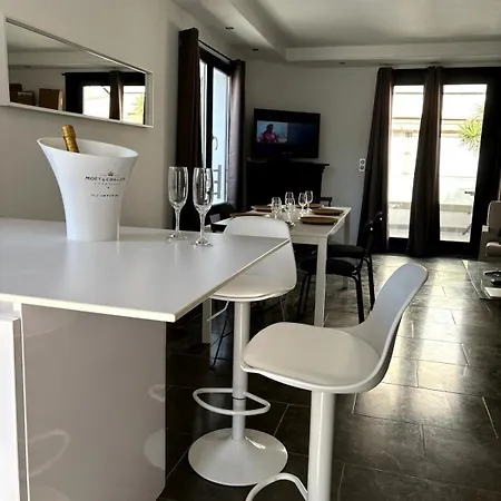 Appartamento Palmbeecannes 70m2, 2 Pour 4 Personnes Avec Bébé Avec Terrasses A 200m Des Plages, Palmbee *