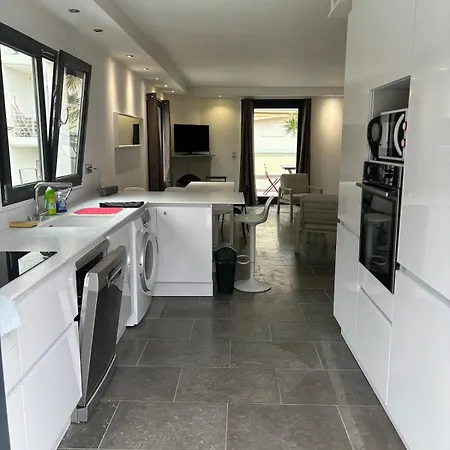 Palmbeecannes 70m2, 2 Pour 4 Personnes Avec Bébé Avec Terrasses A 200m Des Plages, Palmbee Appartamento Cannes