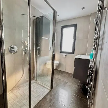 Agarrusrentals 70m2, 2 Pour 4 Personnes Avec Bebe Avec Terrasses A 200m Des Plages, Palmbee Apartamento Cannes