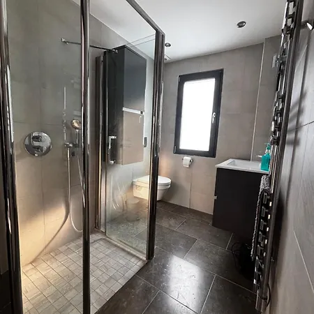 Palmbeecannes 70m2, 2 Pour 4 Personnes Avec Bebe Avec Terrasses A 200m Des Plages, Palmbee * 戛纳