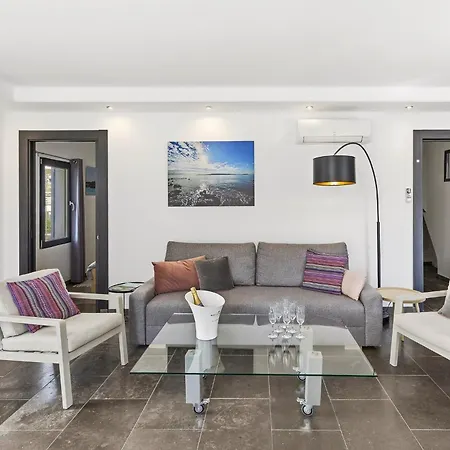 Palmbeecannes 70m2, 2 Pour 4 Personnes Avec Bebe Avec Terrasses A 200m Des Plages, Palmbee * 戛纳